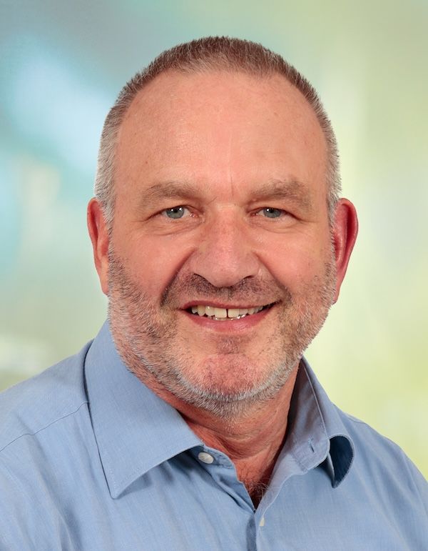 Dr. Reinhard Bauer